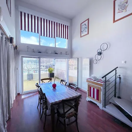 Apartment Loft Duplex Face Au Port, Grande Terrasse, Pied, Parking Dives-sur-Mer