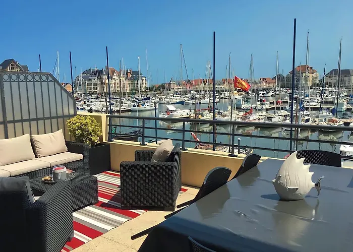 Loft Duplex Face Au Port, Grande Terrasse, Pied, Parking Dives-sur-Mer