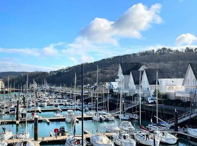 Loft Duplex Face Au Port, Grande Terrasse, Pied, Parking Dives-sur-Mer