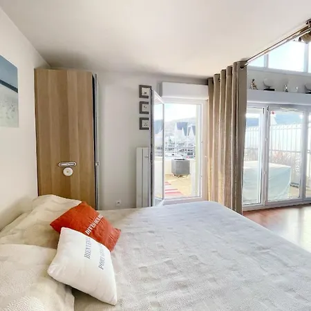 Duplex Loft With Terrace, Superb View Of Port Guillaume, 7 Minutes From The Apartmán Dives-sur-Mer