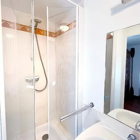 Duplex Loft With Terrace, Superb View Of Port Guillaume, 7 Minutes From The Apartmán *