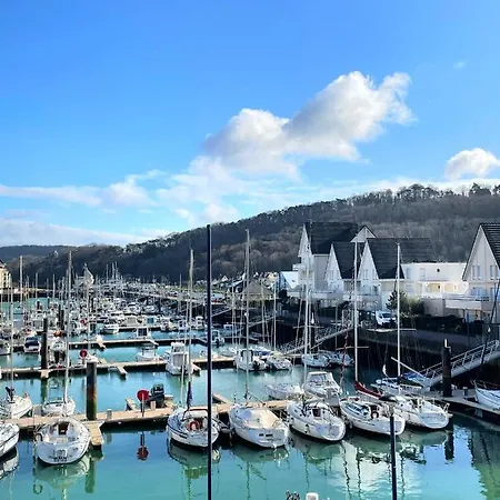 Duplex Loft With Terrace, Superb View Of Port Guillaume, 7 Minutes From The Dives-sur-Mer